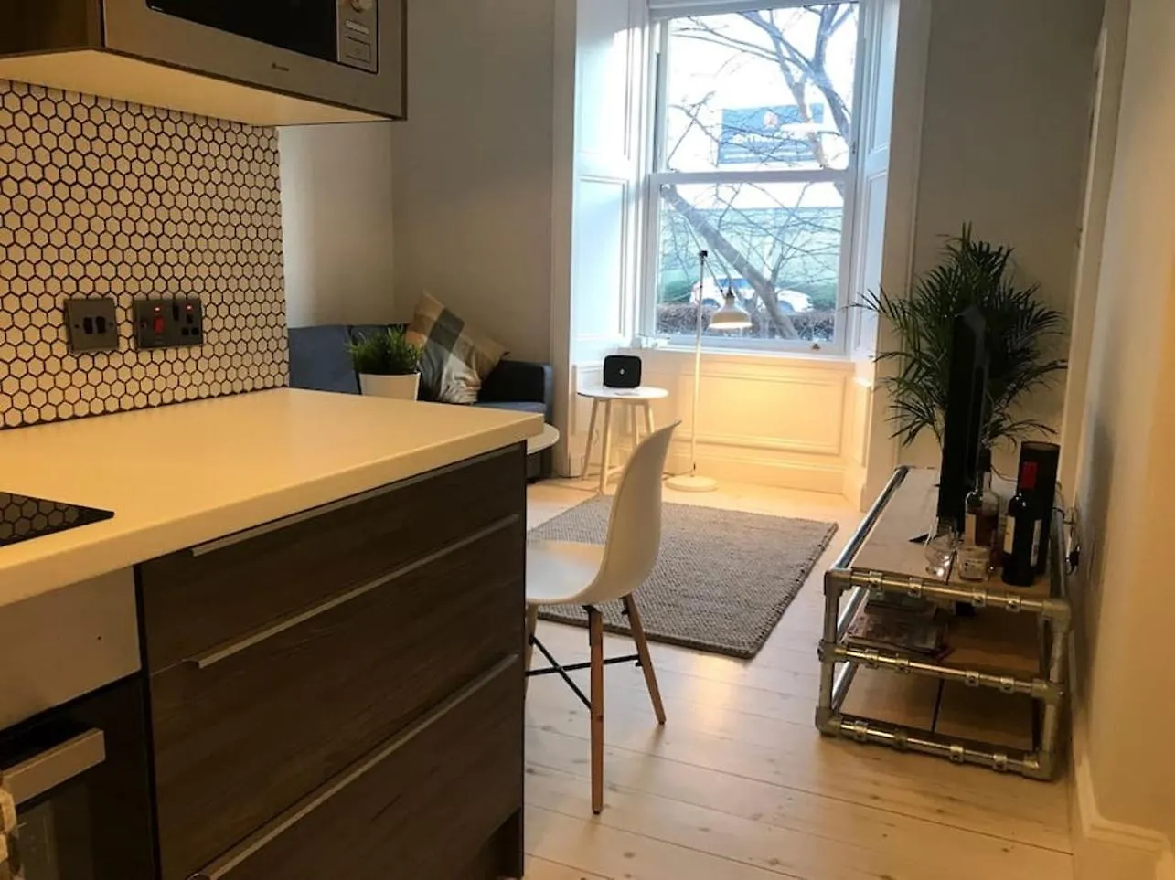 Relax In Style In Edinburghs Buzzing West End Apartment United Kingdom